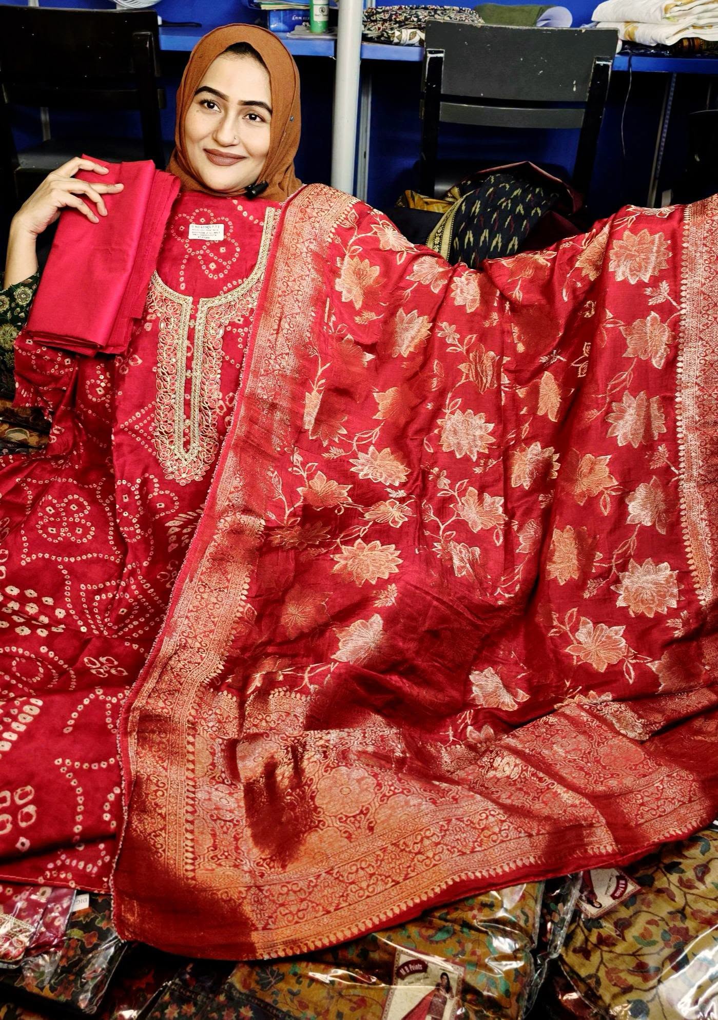 Chundri muslin with katan dupatta