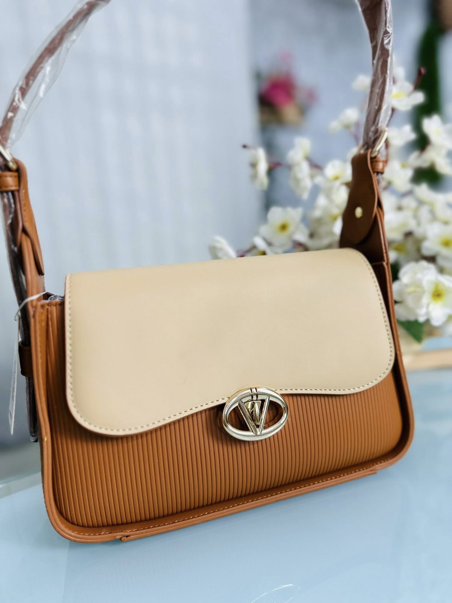 BAGCO Fashion Medium Shoulder Bag Brown Colour