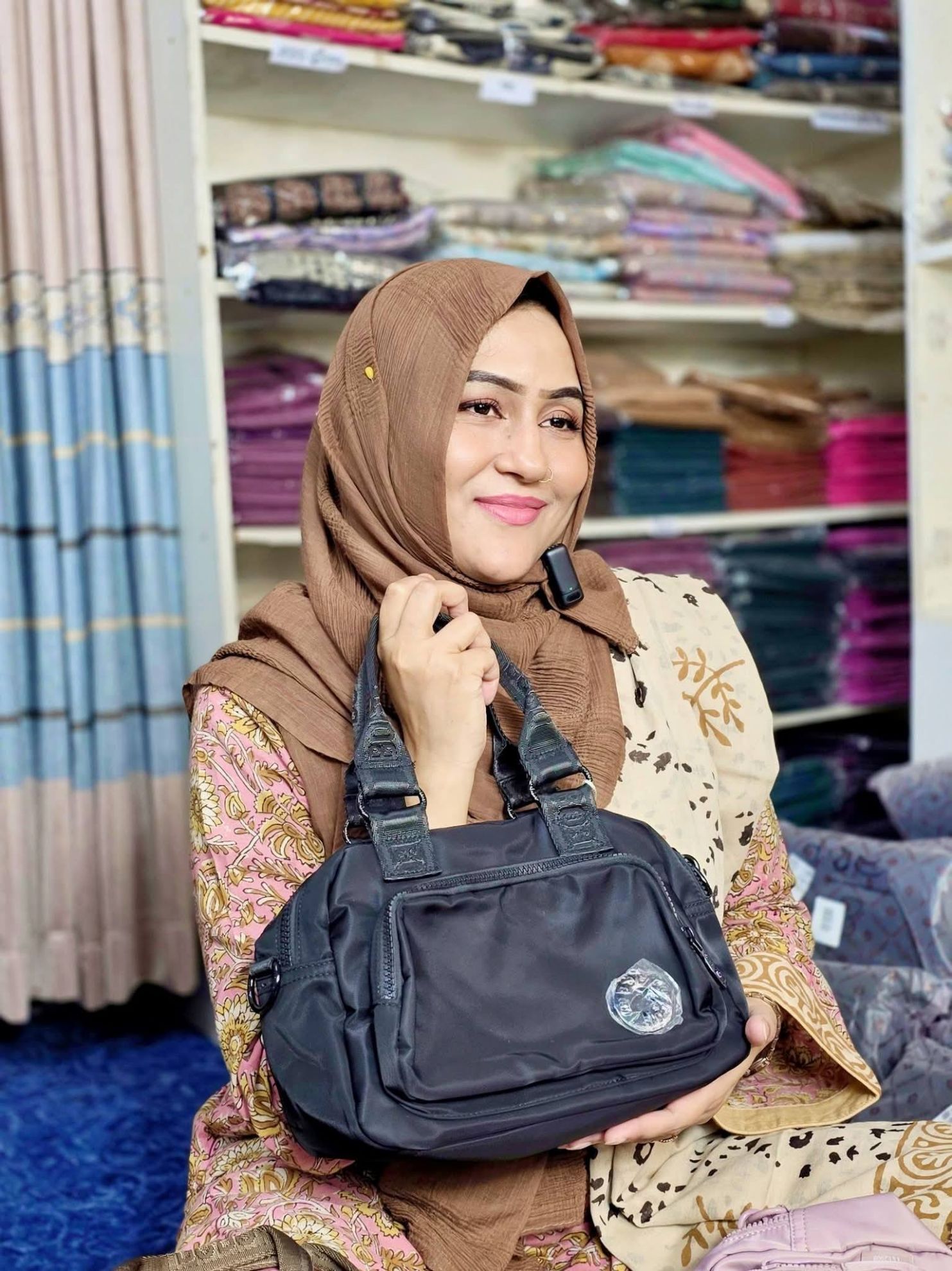 BOBO Luxurious Shoulder Bag with Long Belt (91020)