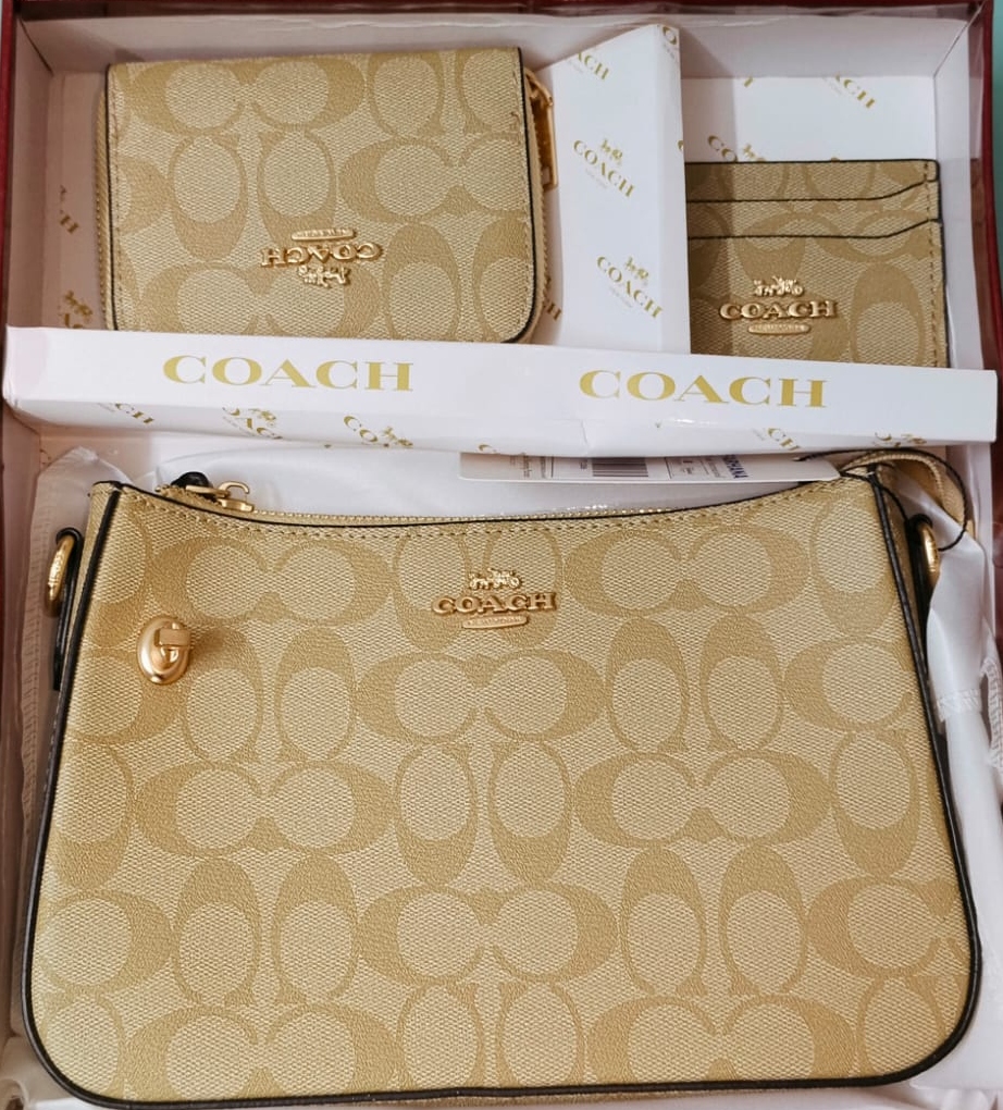Coach Brand Premium Leather Combo Bag