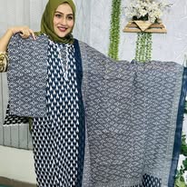 Cotton Fabrics Blue & White Printed Three_pecs
