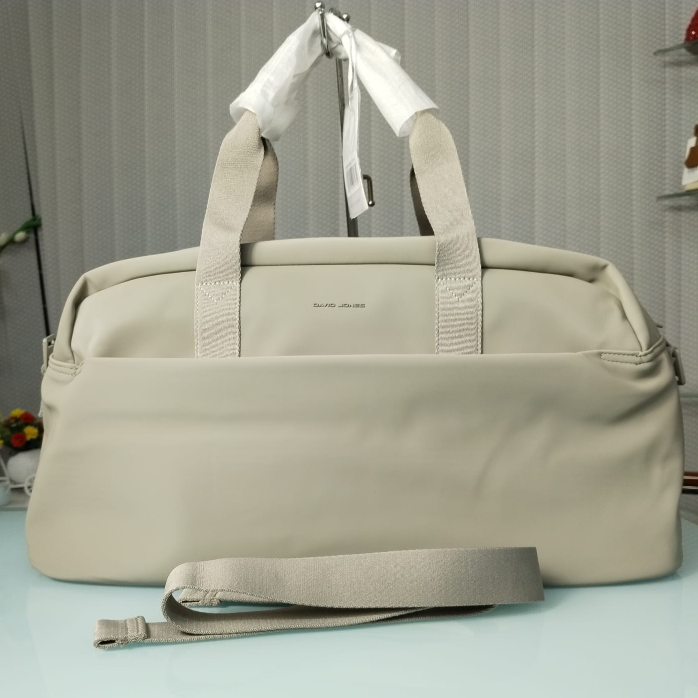 David Jones Brand Luxurious Travel Bag (10.5” x 22”)