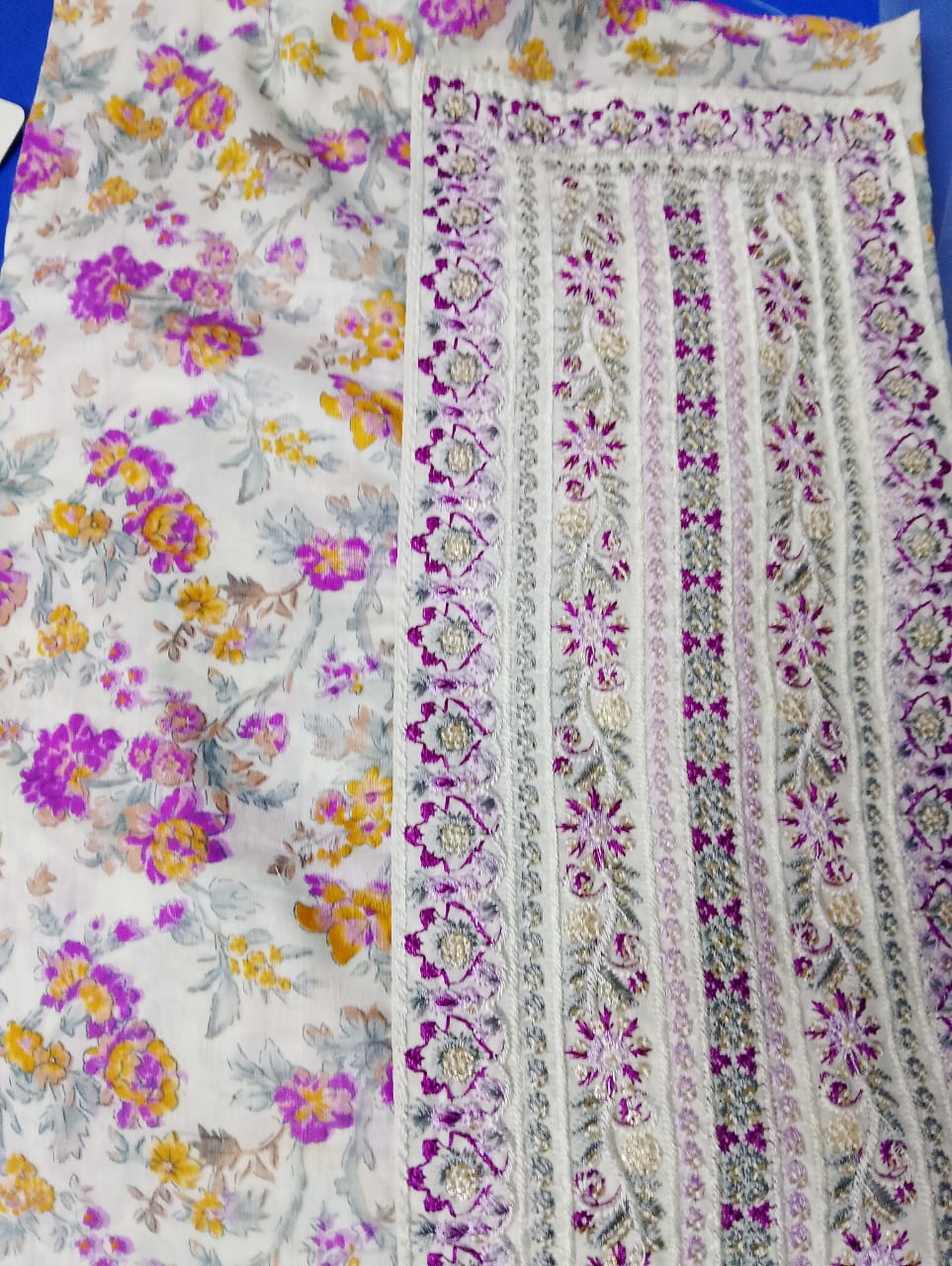 Deshi Boutiques Cotton Three Piece