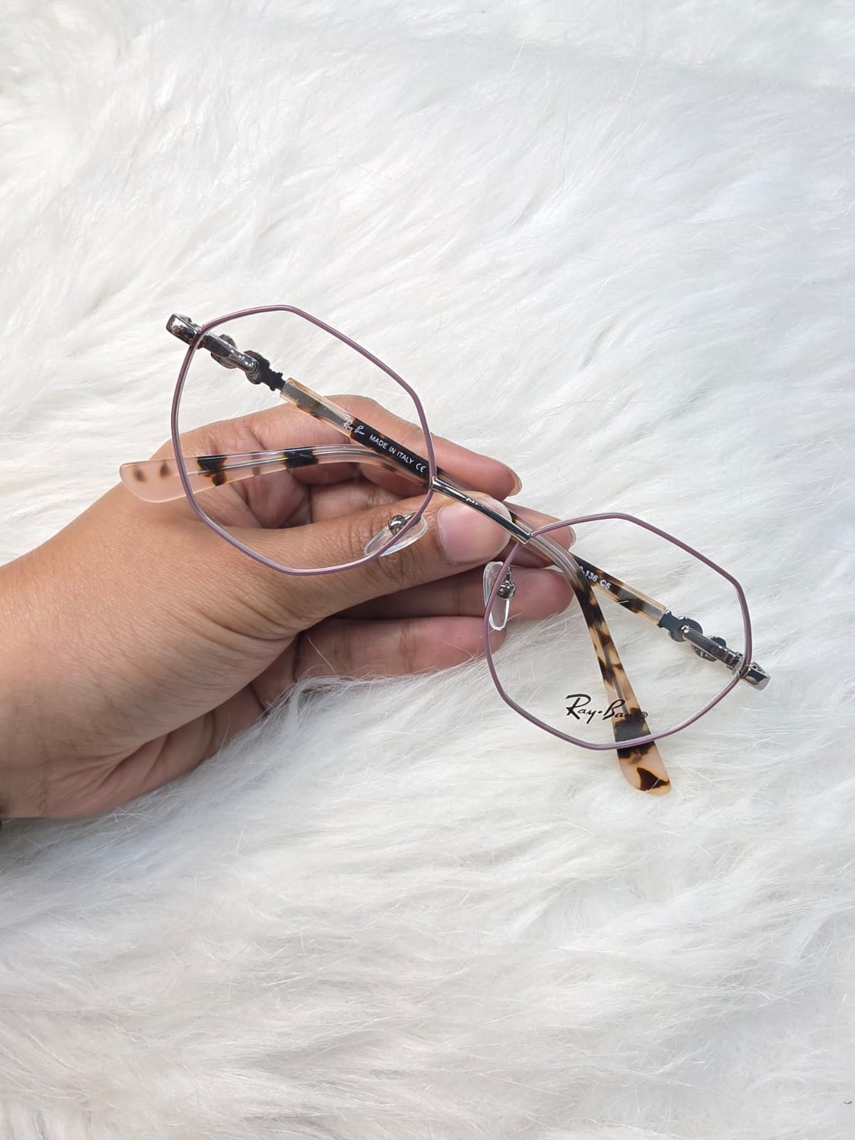 Elegant Metal Frame Ladies Glass