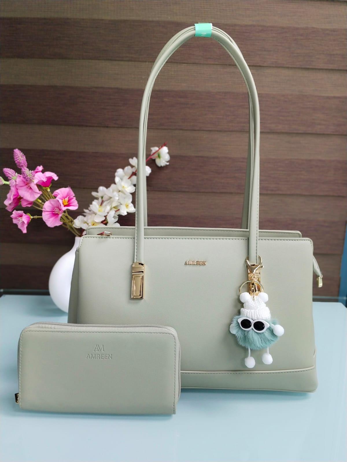 Amreen Brand New Shape Exclusive Ladies Bag With Purse