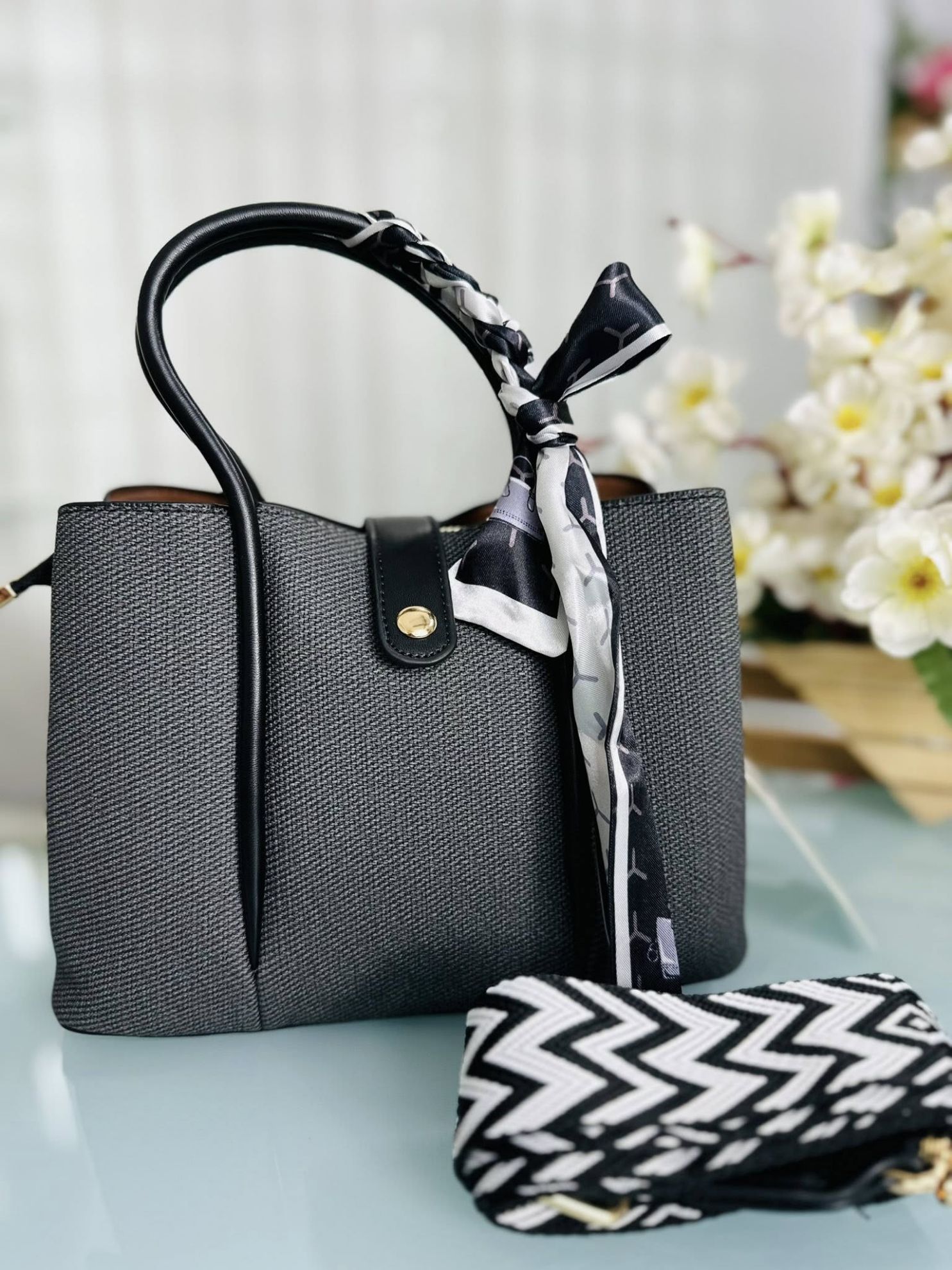 High Quality Stylish Hand Black Bag