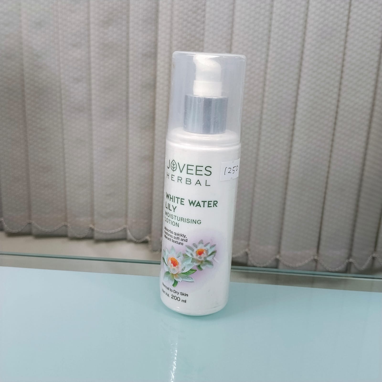 Jovees Herbal White water lily Moisturising Lotion 200ml
