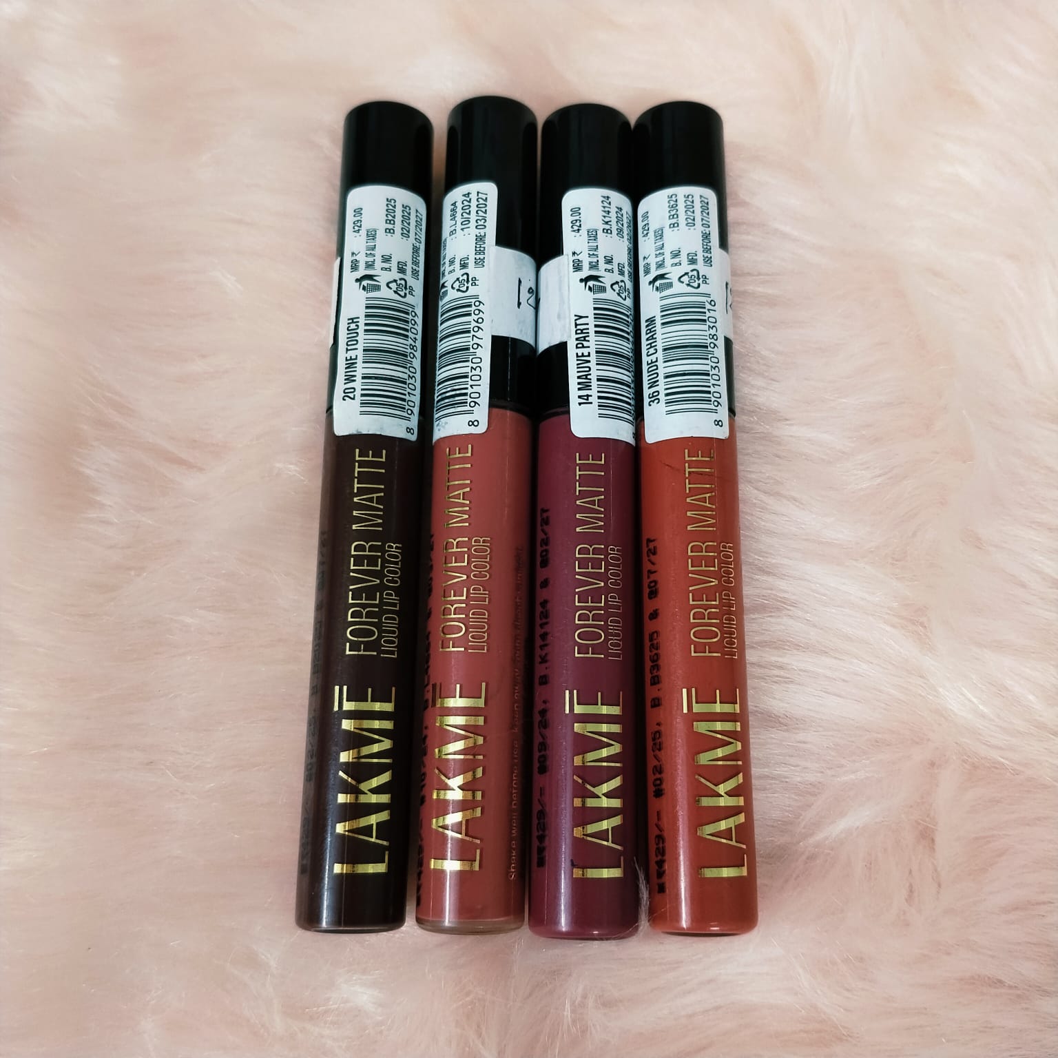 LAKME Forever Matte Liquid Lip Color – 5.6 ml