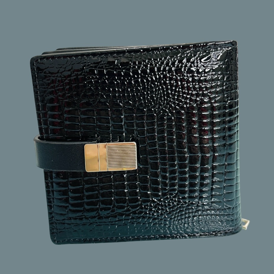 Luxury Glossy Leather Wallet with Secure Clasp Lock – 4.5" x 4.5"