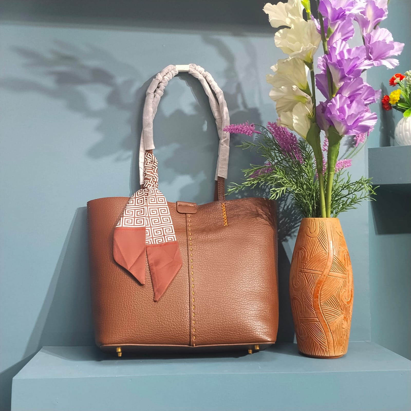 Osamilam Luxurious Hand Bag (68882)