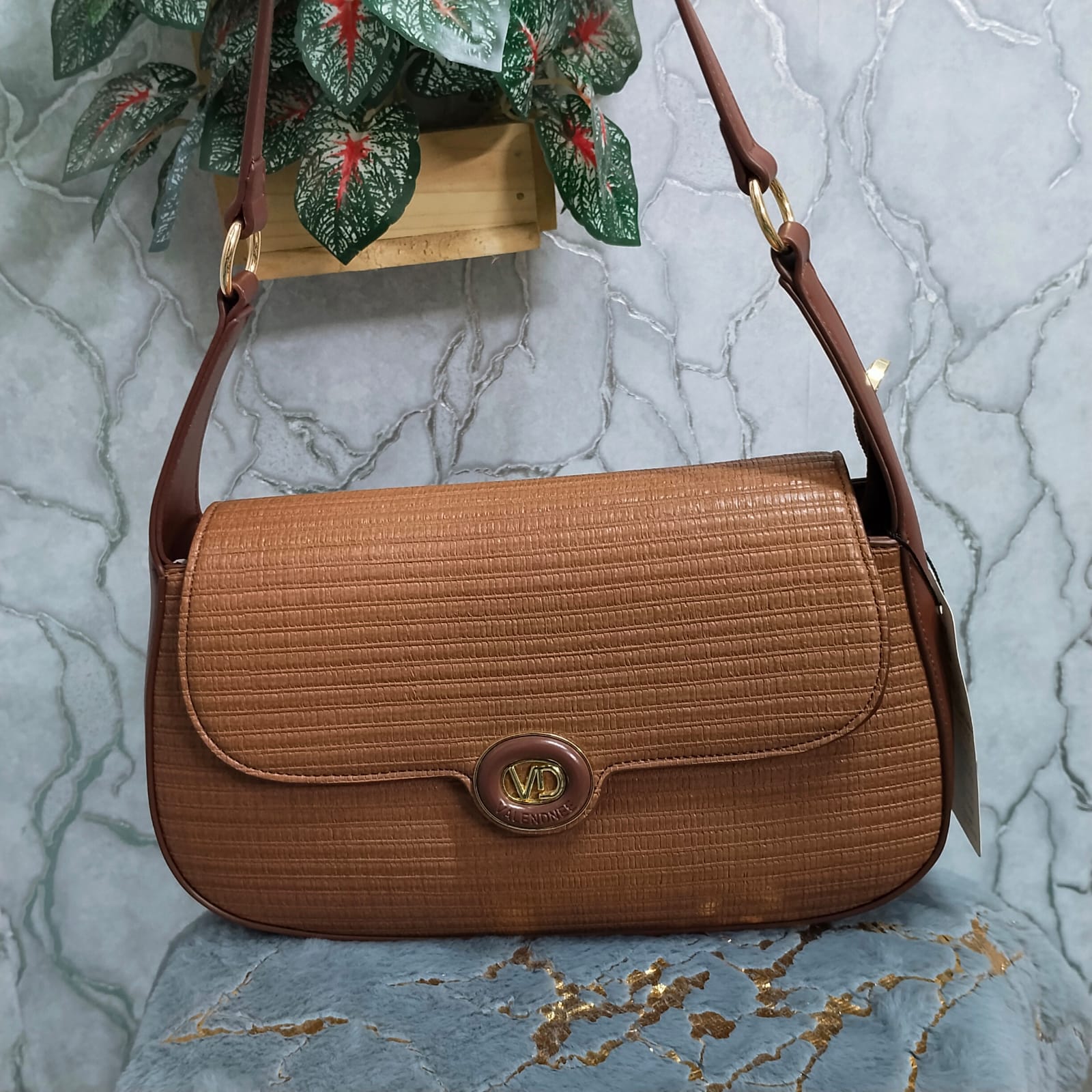 Valendnee Brand Leather Shoulder Bag (HD9--98669)