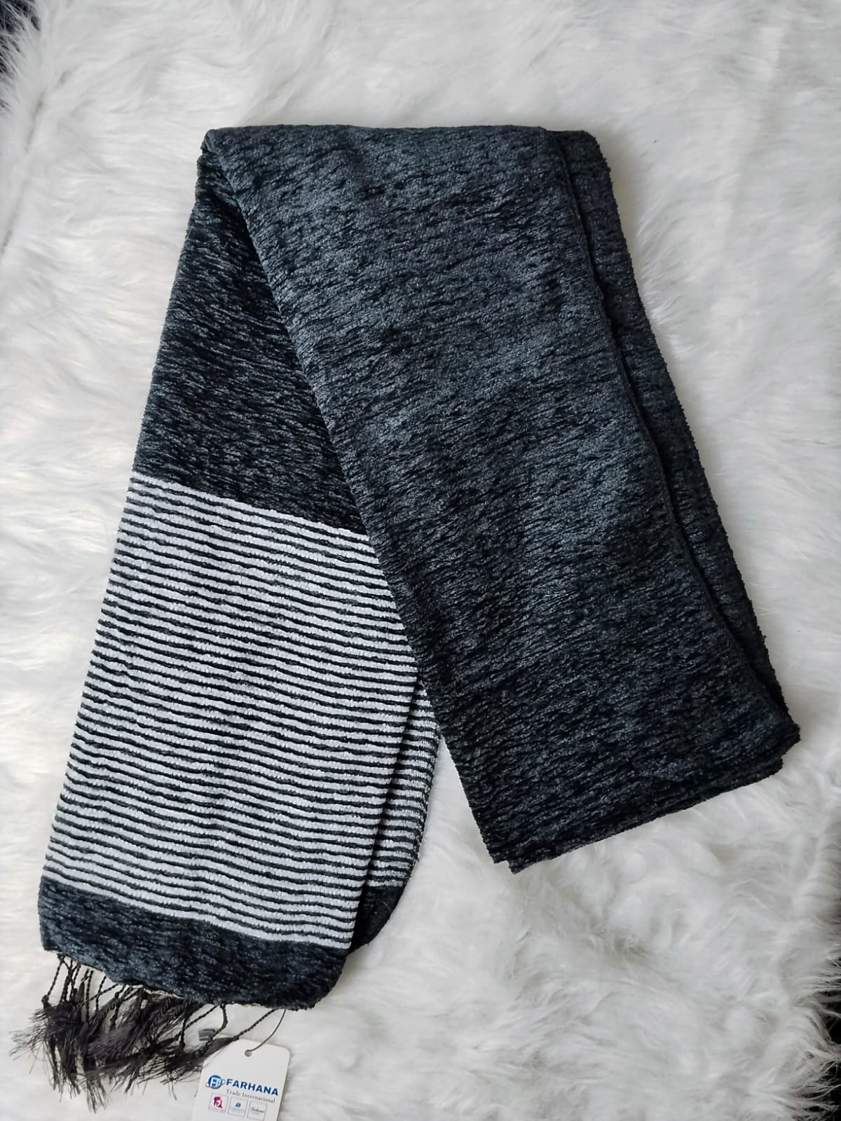 Winter Comfortable Woolen Shawl