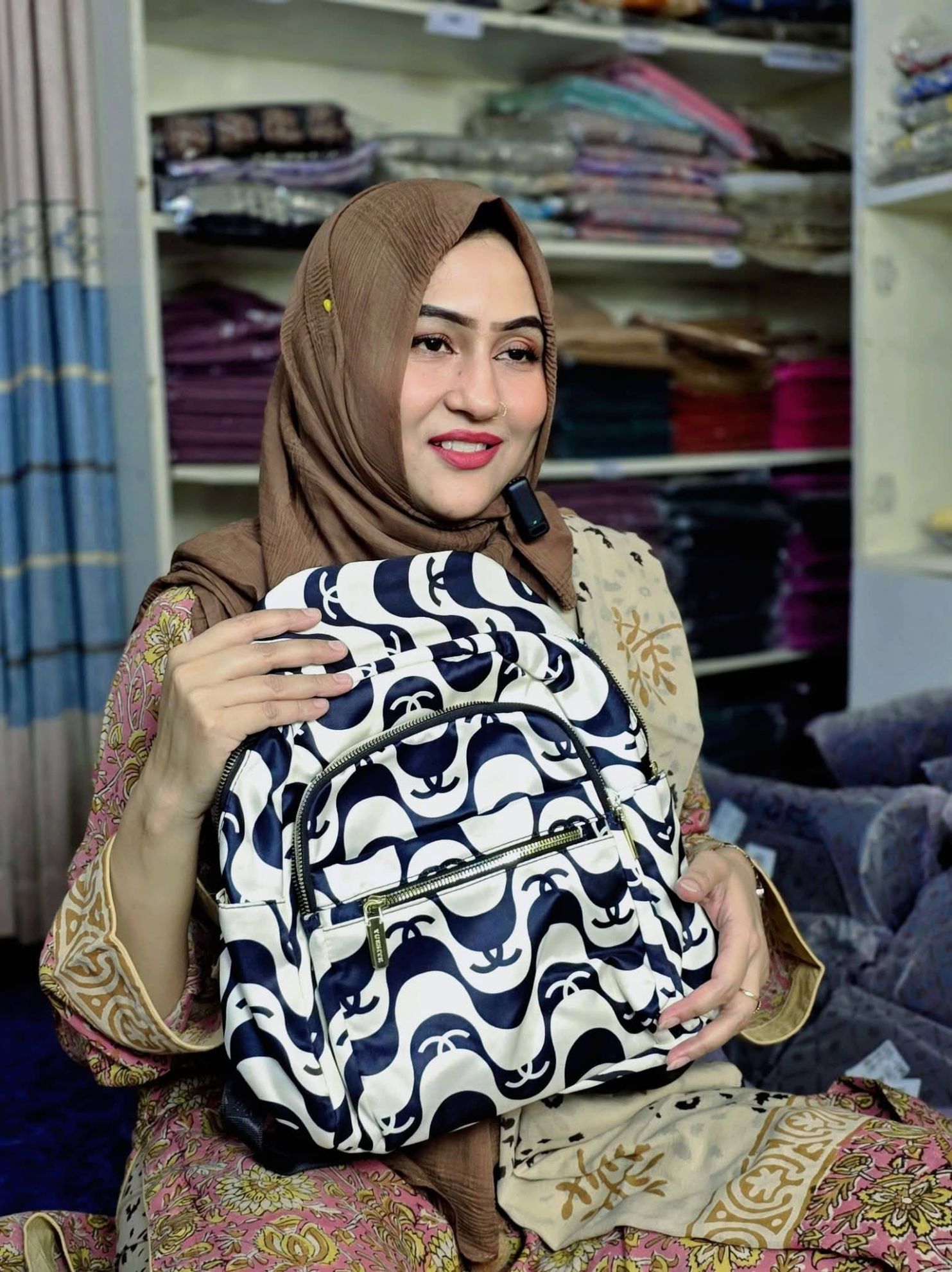 YUESITE Brand Luxurious Fabric Backpack (0697)