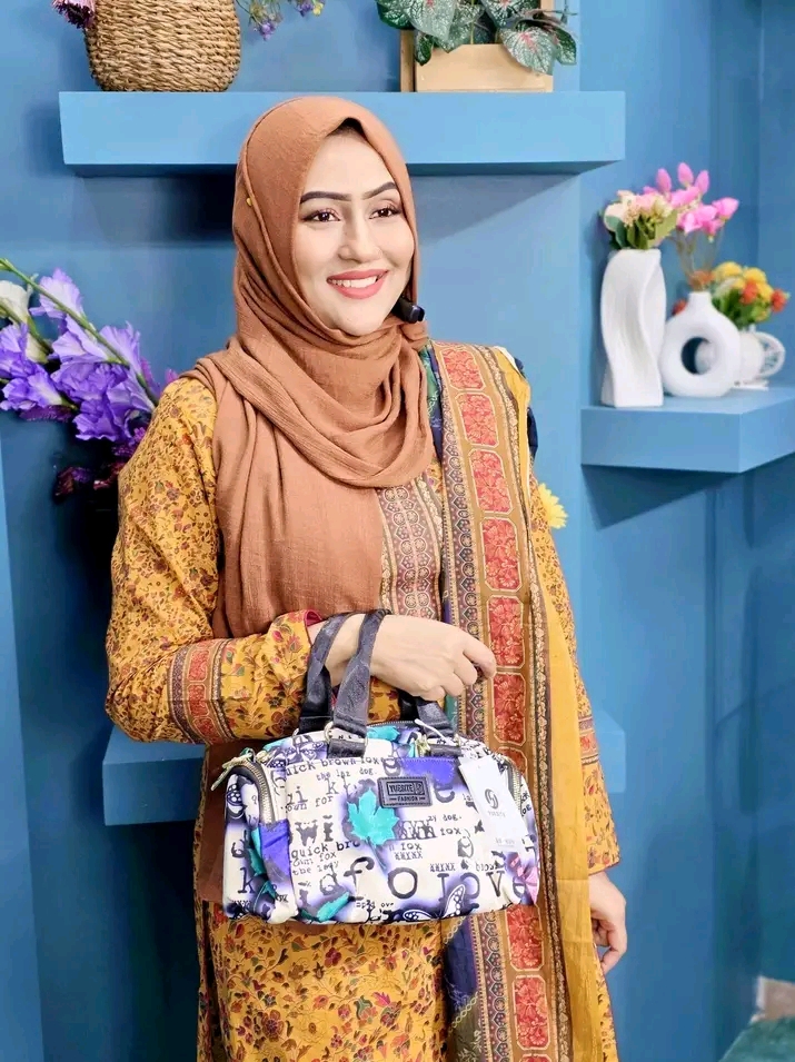 YUESITE Luxurious Hand Bag with Long Belt (8323)