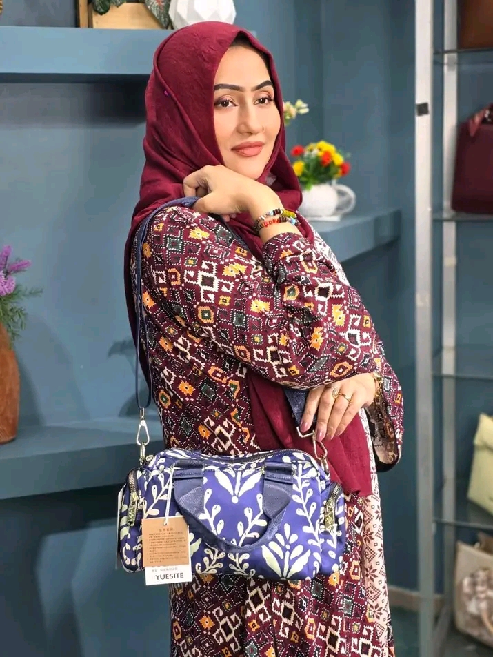 YUESITE Luxurious Shoulder Bag with Long Belt (8076)