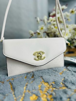 Picture of Latest Way Brand White CG Purse Bag