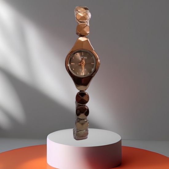 Picture of RADO Women's Quartz Watch: Elegant Gold & Rose Gold Finishes