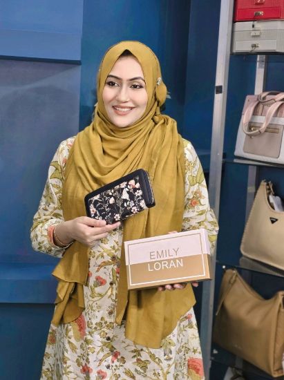 Picture of Emily Loran Luxurious Leather Hand Purse