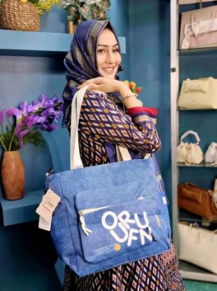 Picture of Classic Fashion Luxurious Fabric Tote Bag (C251)