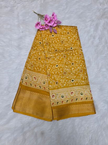 Picture of Katan Zari Border Maheshwari Saree